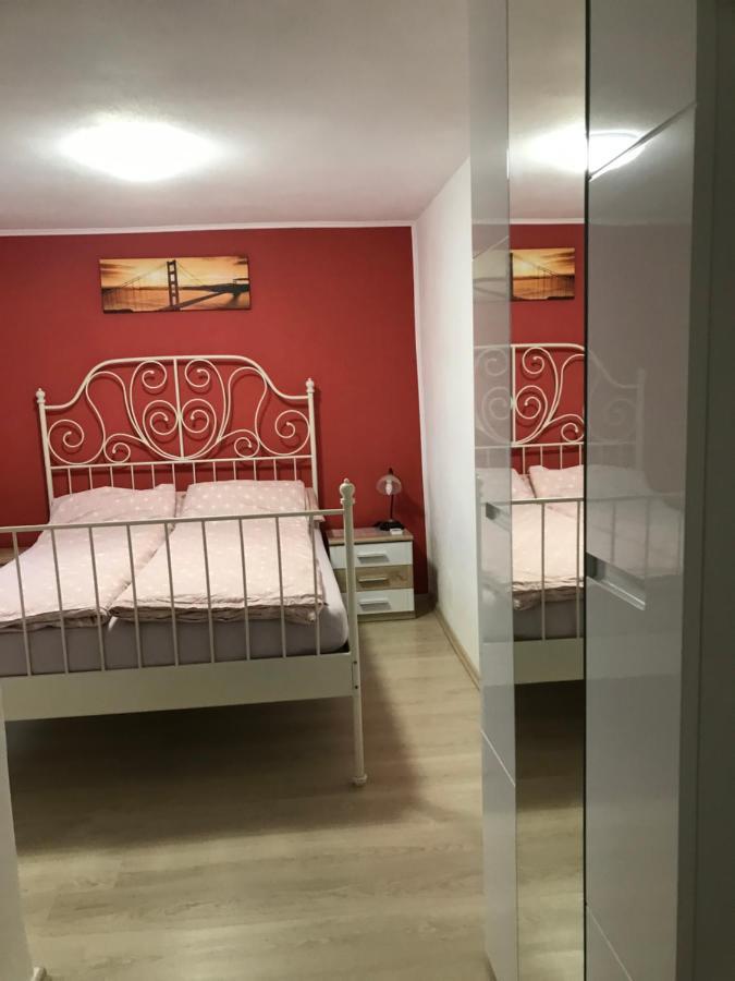 Haus Monika Apartment Solnhofen ภายนอก รูปภาพ