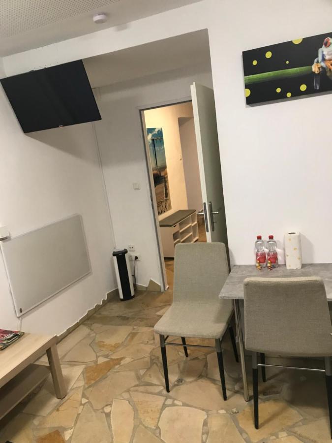 Haus Monika Apartment Solnhofen ภายนอก รูปภาพ